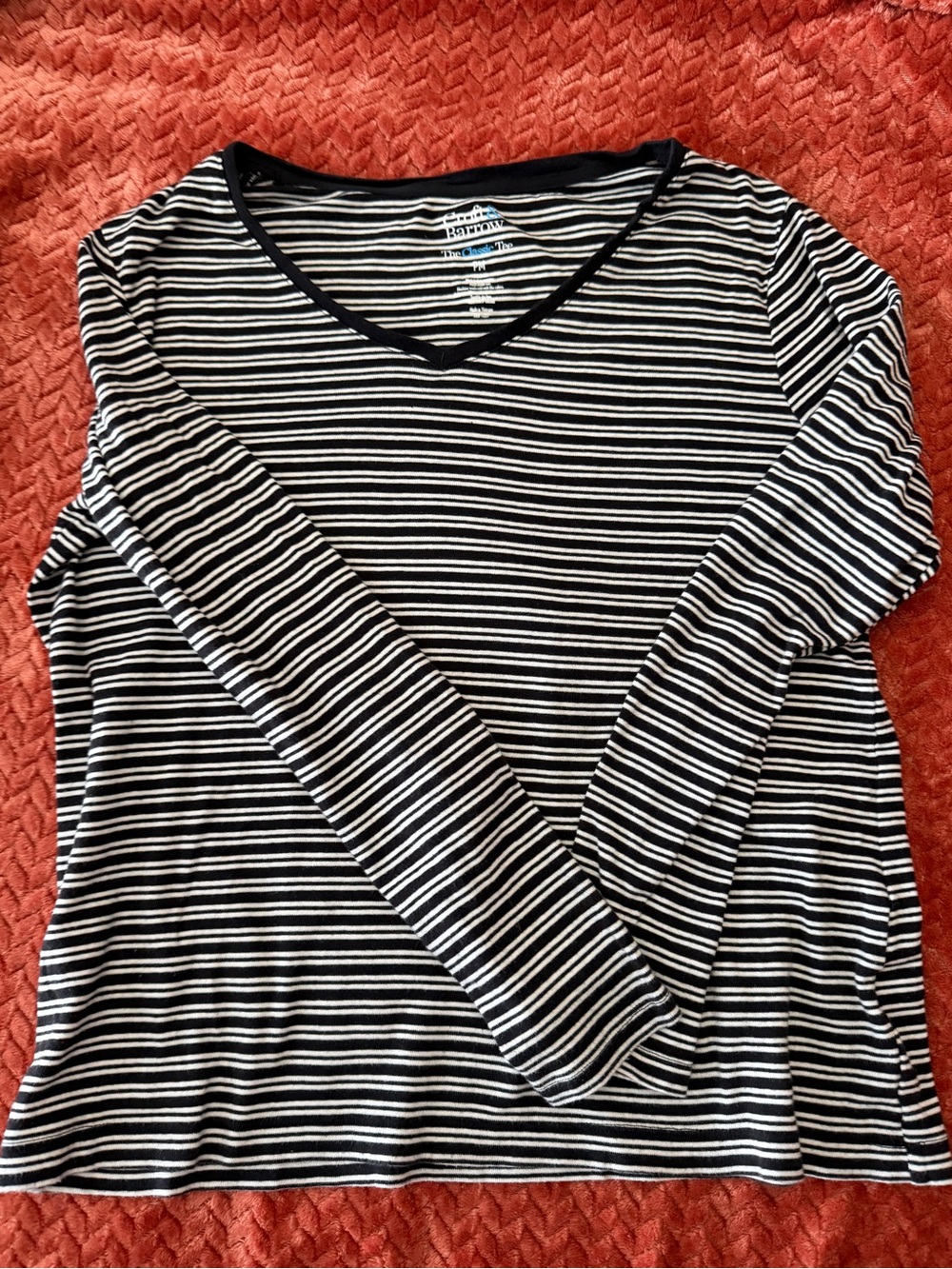 croft & barrow Black and White Striped V‑Neck Long Sleeve Top